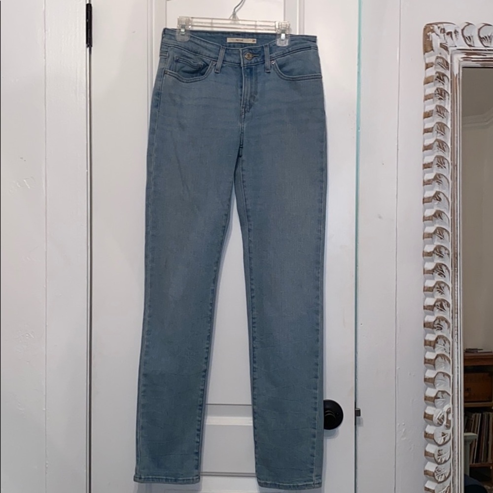 LEVI JEANS GENTLY WORN